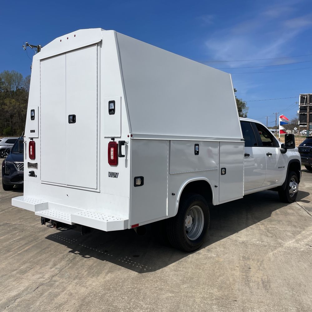 2024 Chevrolet Silverado 3500HD CC Work Truck