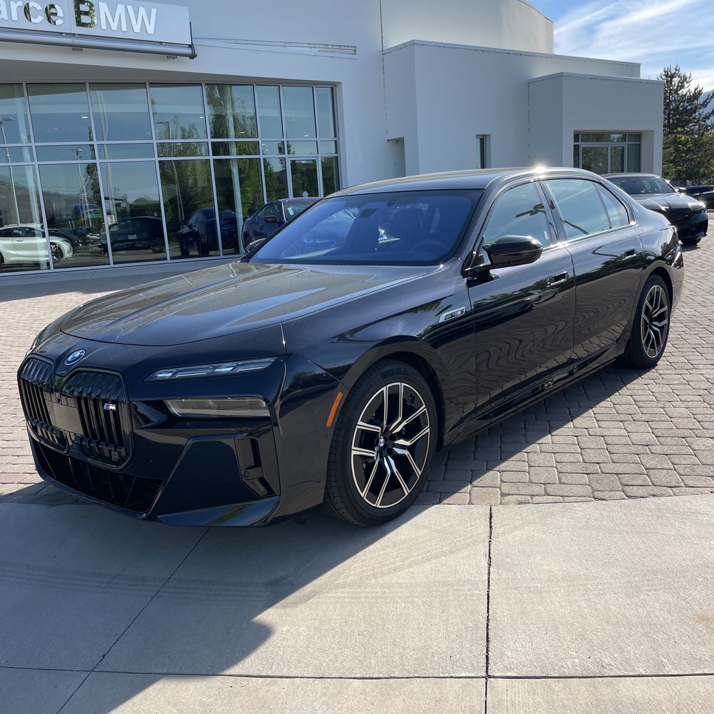 2024 BMW i7 M70