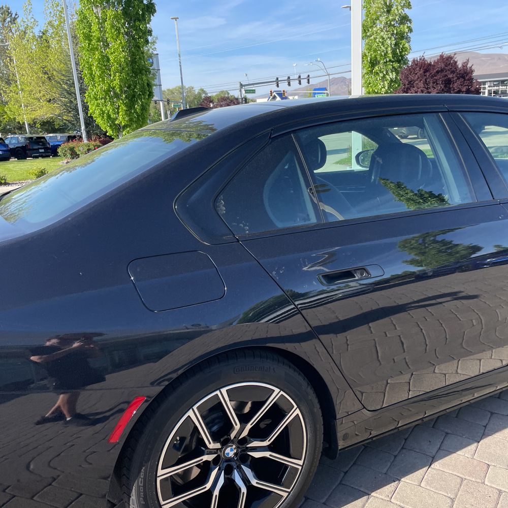 2024 BMW i7 M70