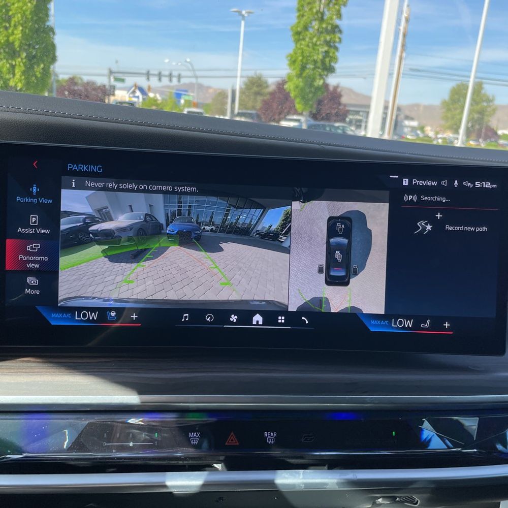 2024 BMW i7 M70