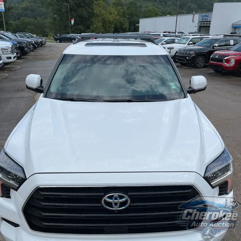 2024 Toyota Sequoia SR5