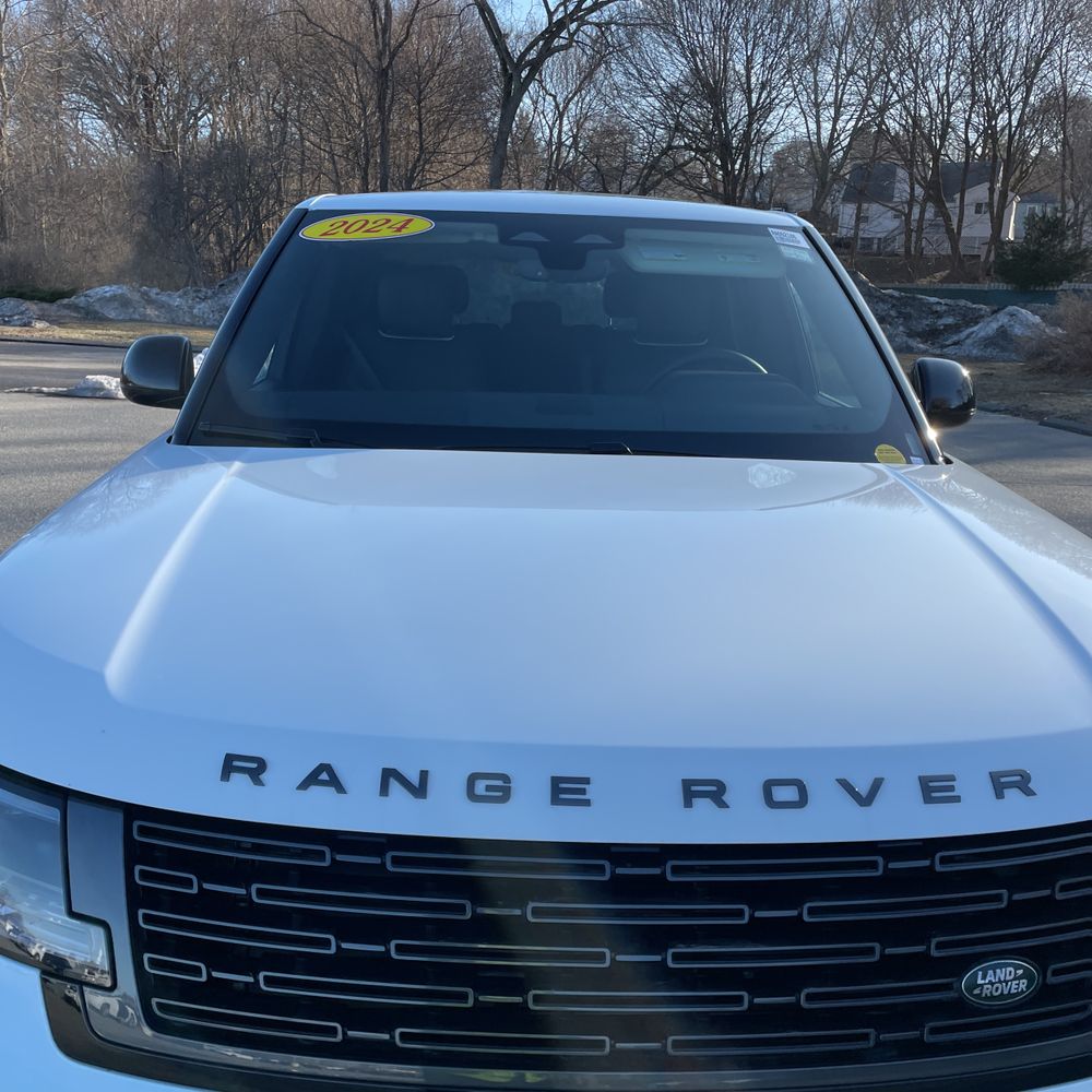 2024 Land Rover Range Rover P530 SE