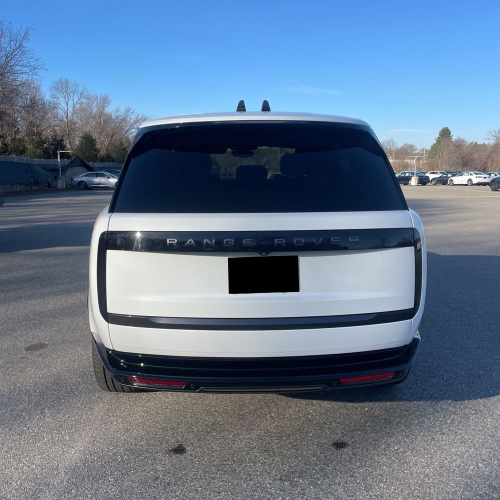 2024 Land Rover Range Rover P530 SE