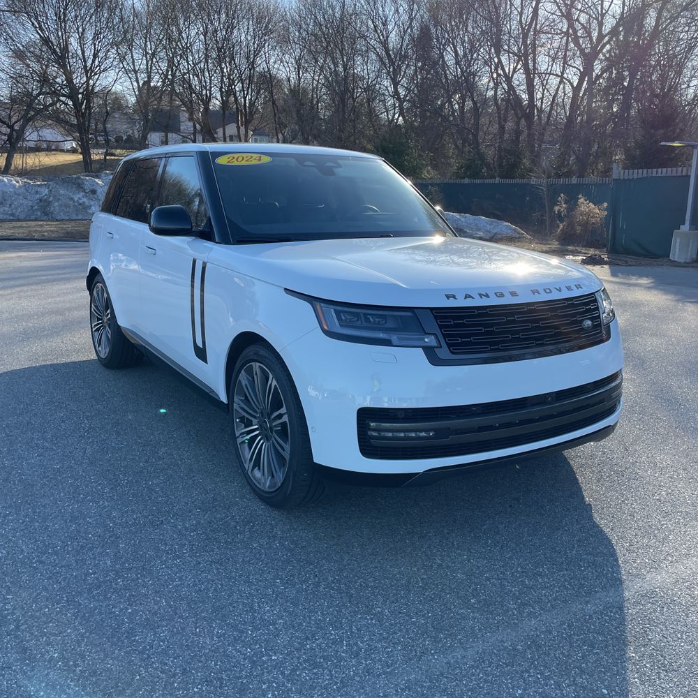 2024 Land Rover Range Rover P530 SE