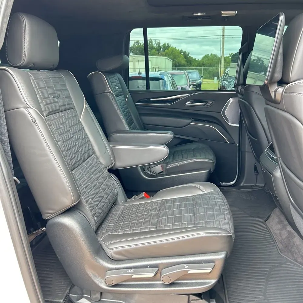 2023 Cadillac Escalade-V ESV Base