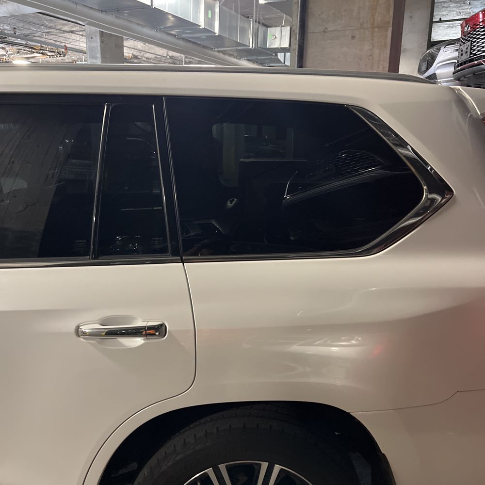 2020 Lexus LX 570 Three-Row