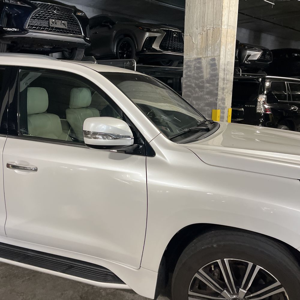 2020 Lexus LX 570 Three-Row