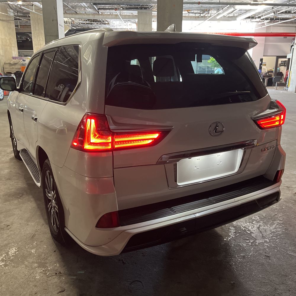 2020 Lexus LX 570 Three-Row