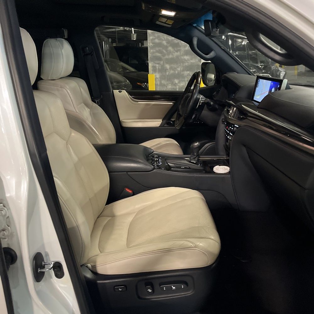 2020 Lexus LX 570 Three-Row