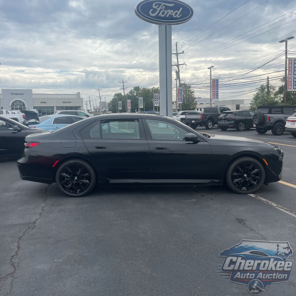 2024 BMW 7-Series 750e xDrive