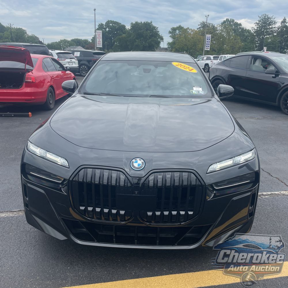2024 BMW 7-Series 750e xDrive