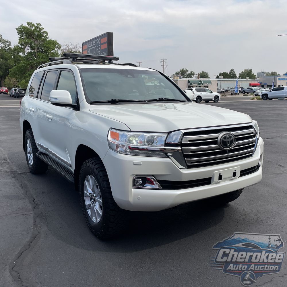 2019 Toyota Land Cruiser Base