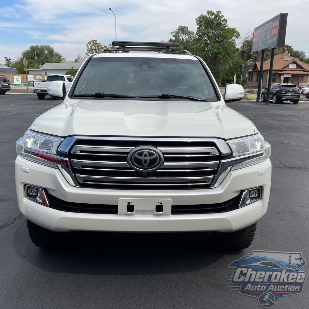 2019 Toyota Land Cruiser Base
