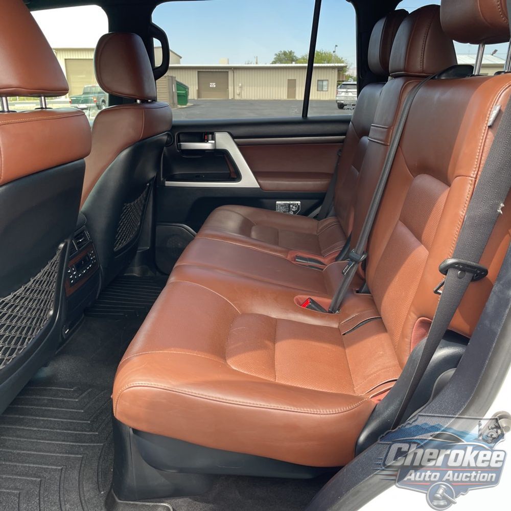 2019 Toyota Land Cruiser Base