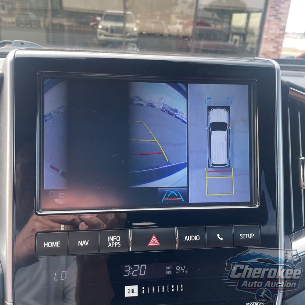 2019 Toyota Land Cruiser Base
