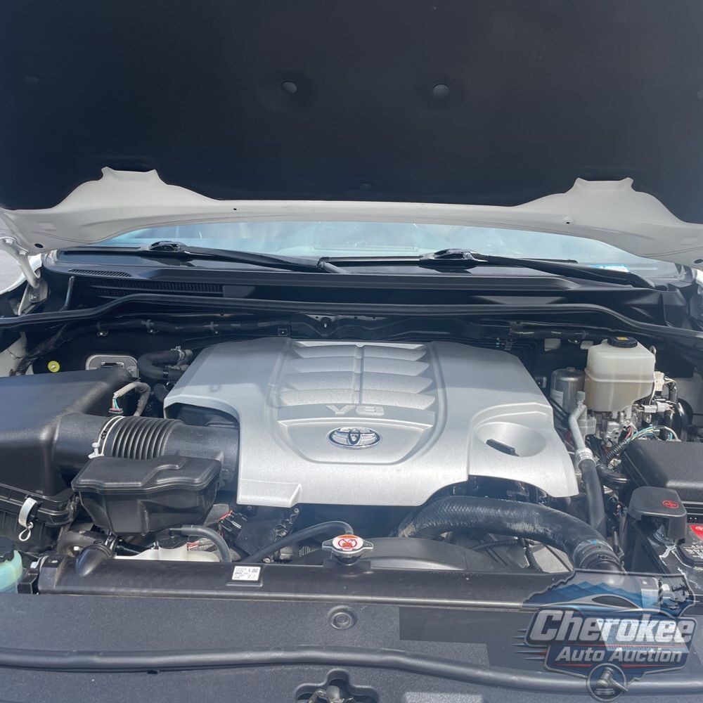 2019 Toyota Land Cruiser Base