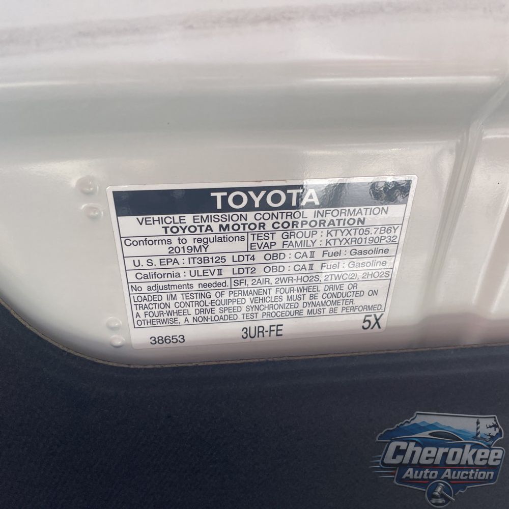 2019 Toyota Land Cruiser Base