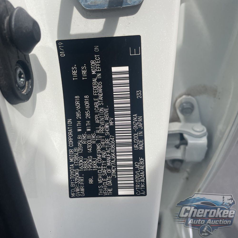 2019 Toyota Land Cruiser Base