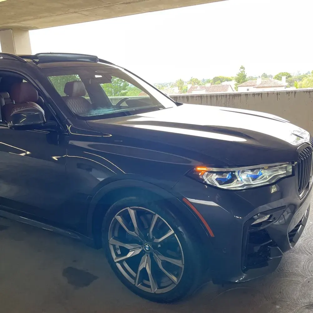2022 BMW X7 M50i