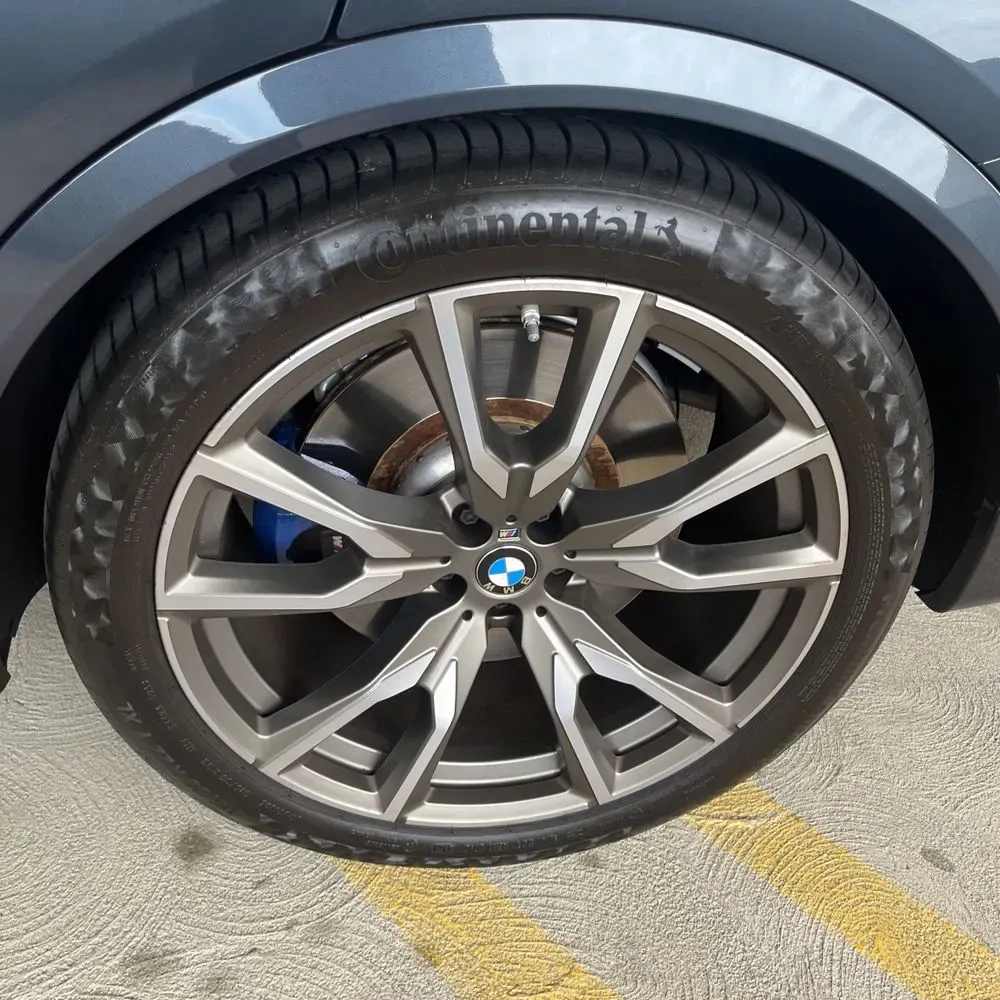 2022 BMW X7 M50i