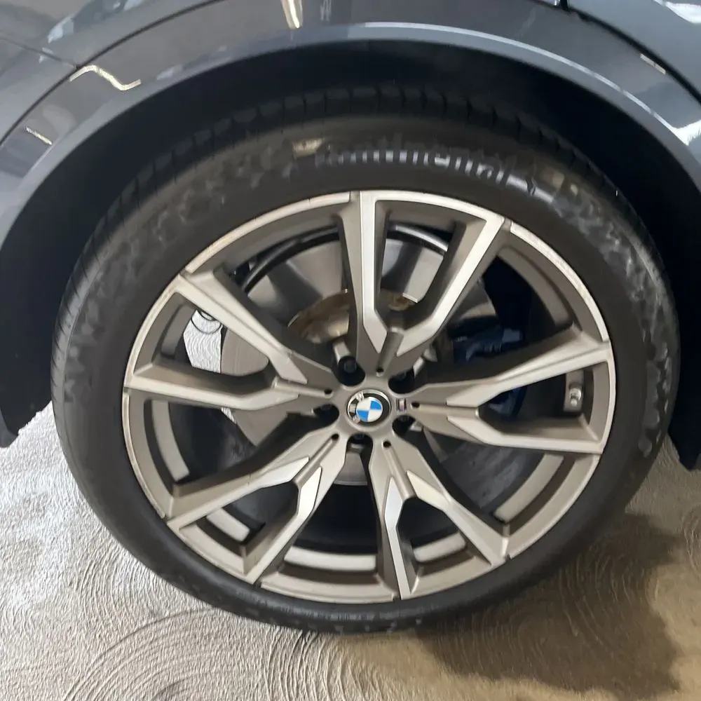 2022 BMW X7 M50i
