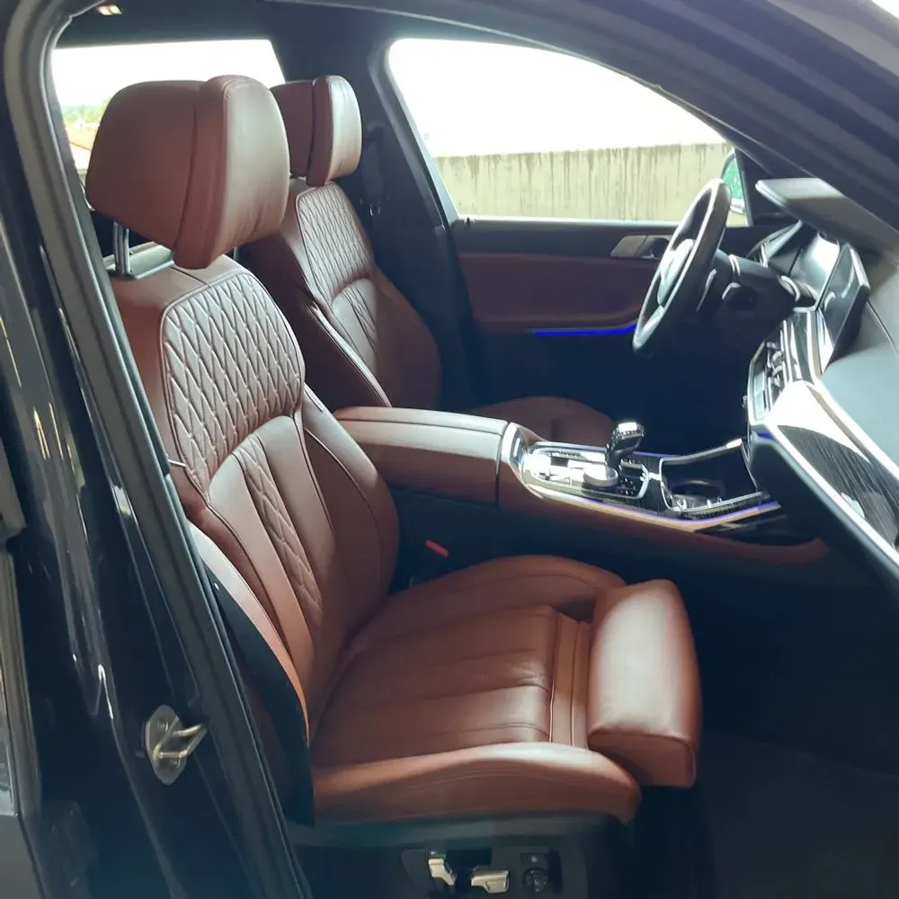 2022 BMW X7 M50i