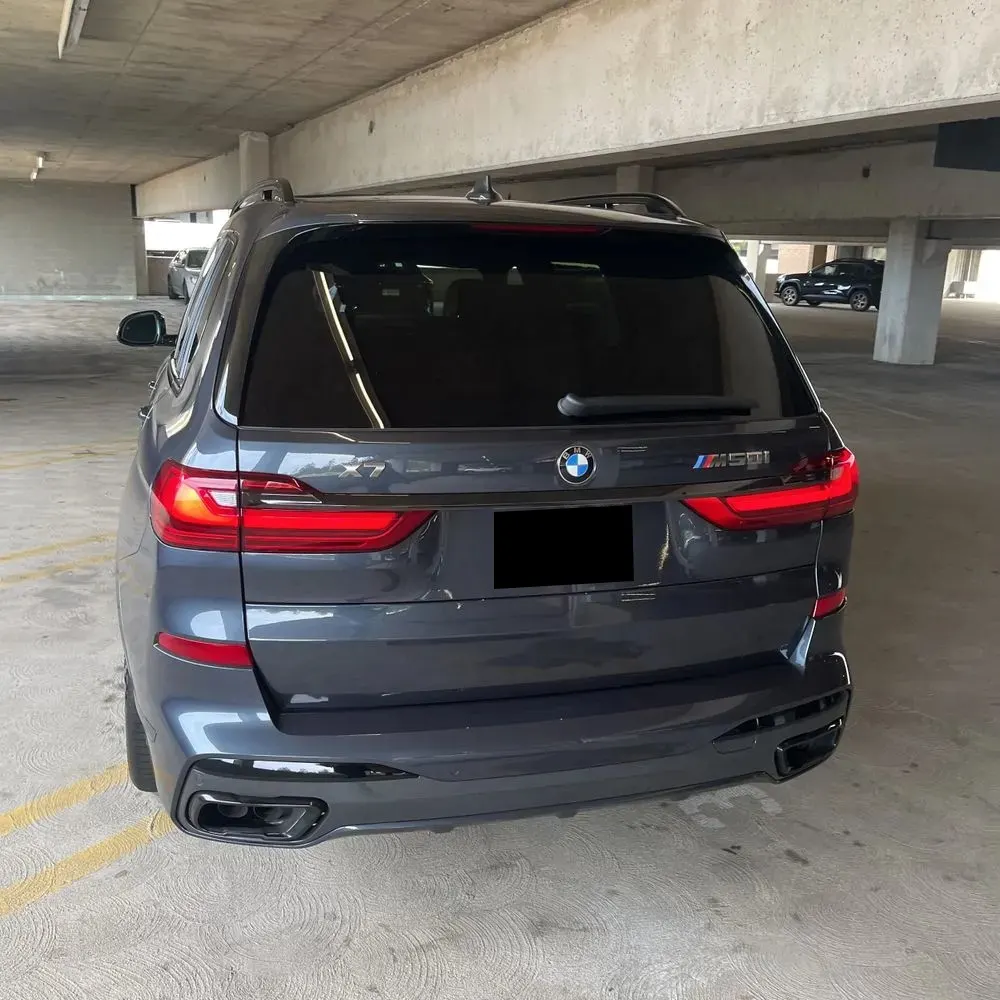 2022 BMW X7 M50i