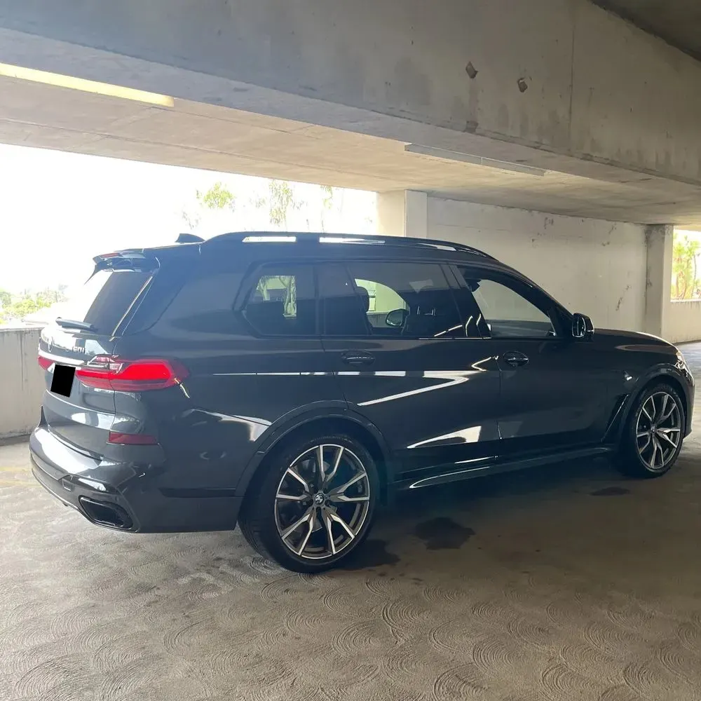 2022 BMW X7 M50i