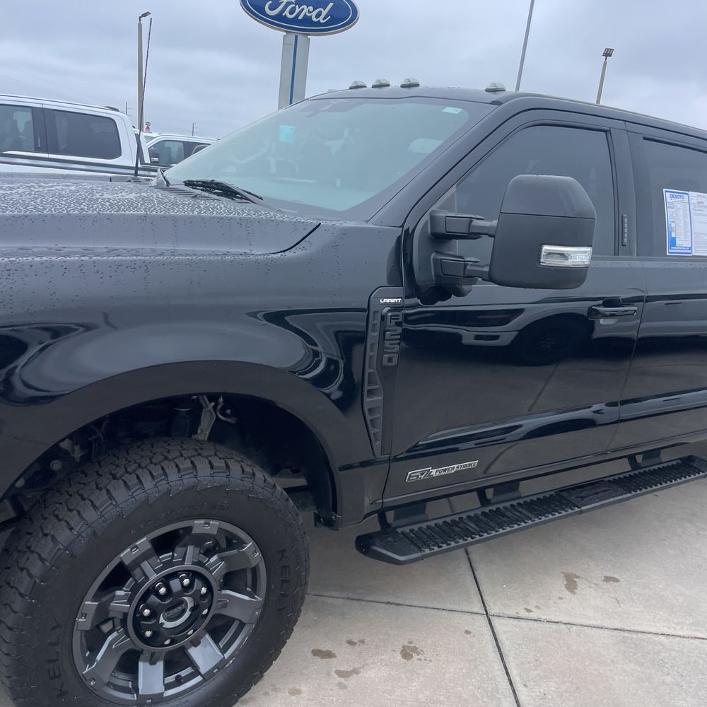 2023 Ford F-250 Super Duty Lariat