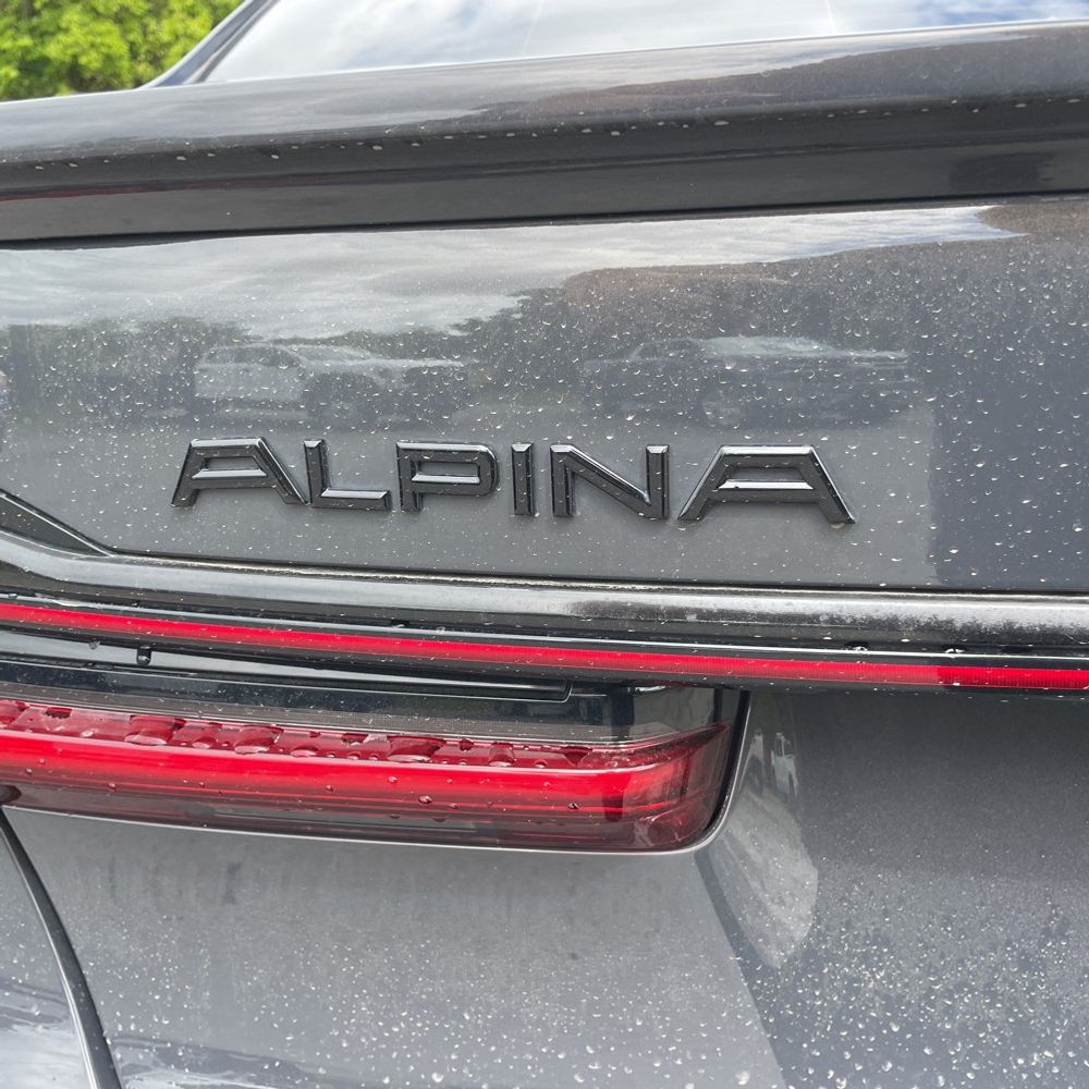 2022 BMW 7 Series ALPINA B7 xDrive
