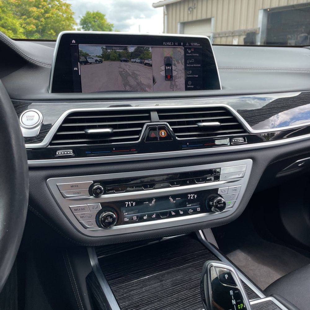 2022 BMW 7 Series ALPINA B7 xDrive
