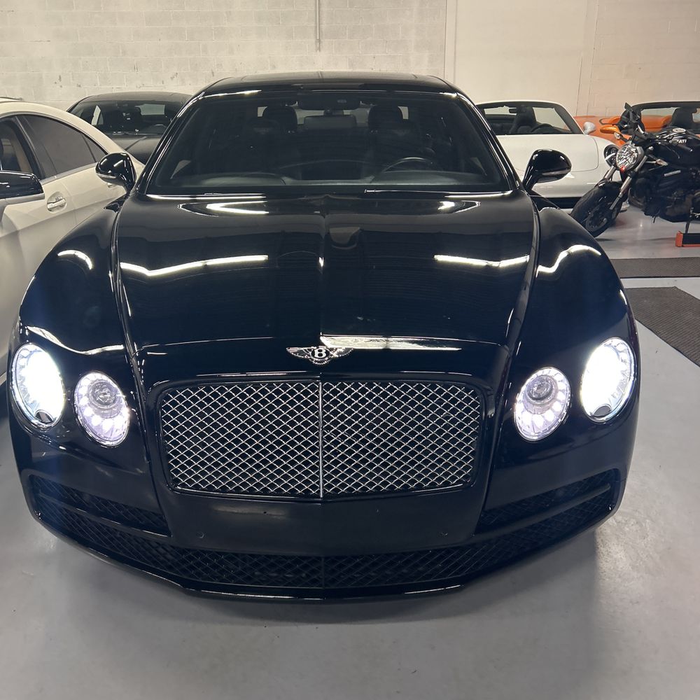 2015 Bentley Flying Spur Base