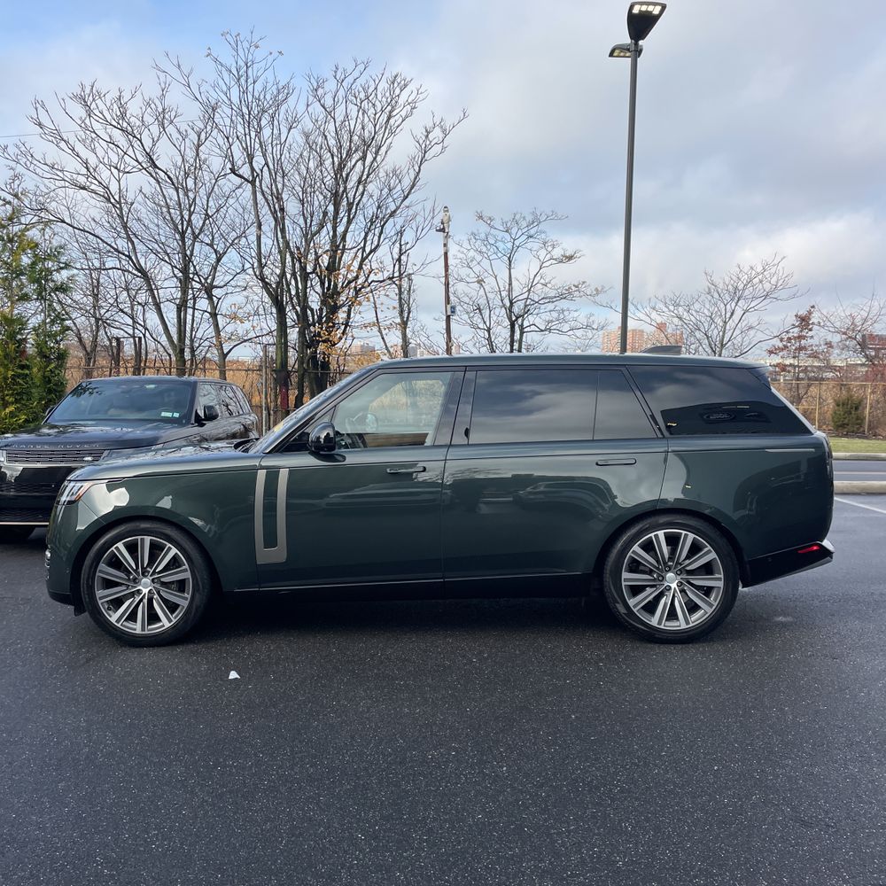 2023 Land Rover Range Rover P530 SE LWB