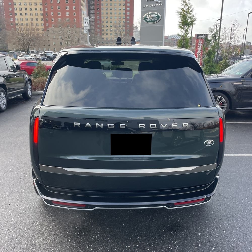 2023 Land Rover Range Rover P530 SE LWB
