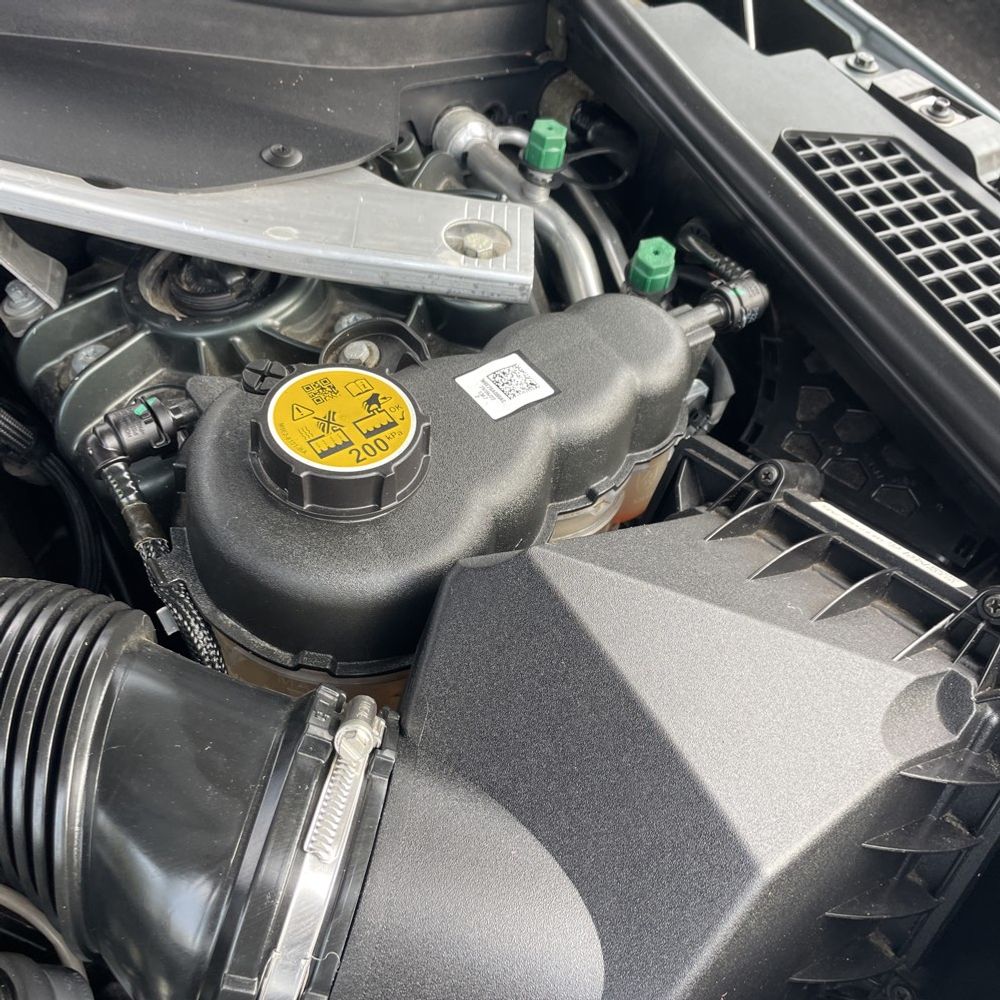2023 Land Rover Range Rover P530 SE LWB