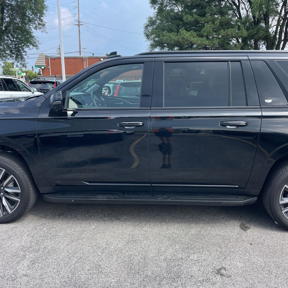 2024 Cadillac Escalade ESV Sport