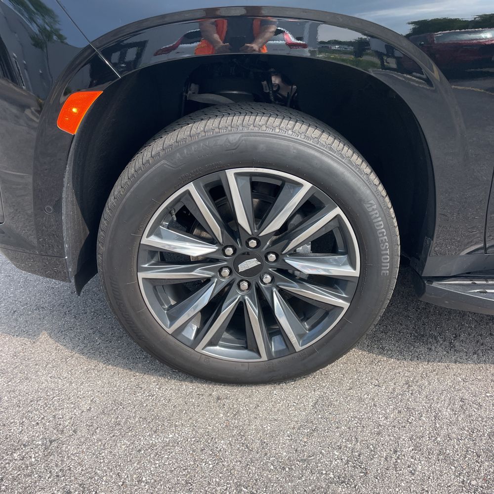 2024 Cadillac Escalade ESV Sport