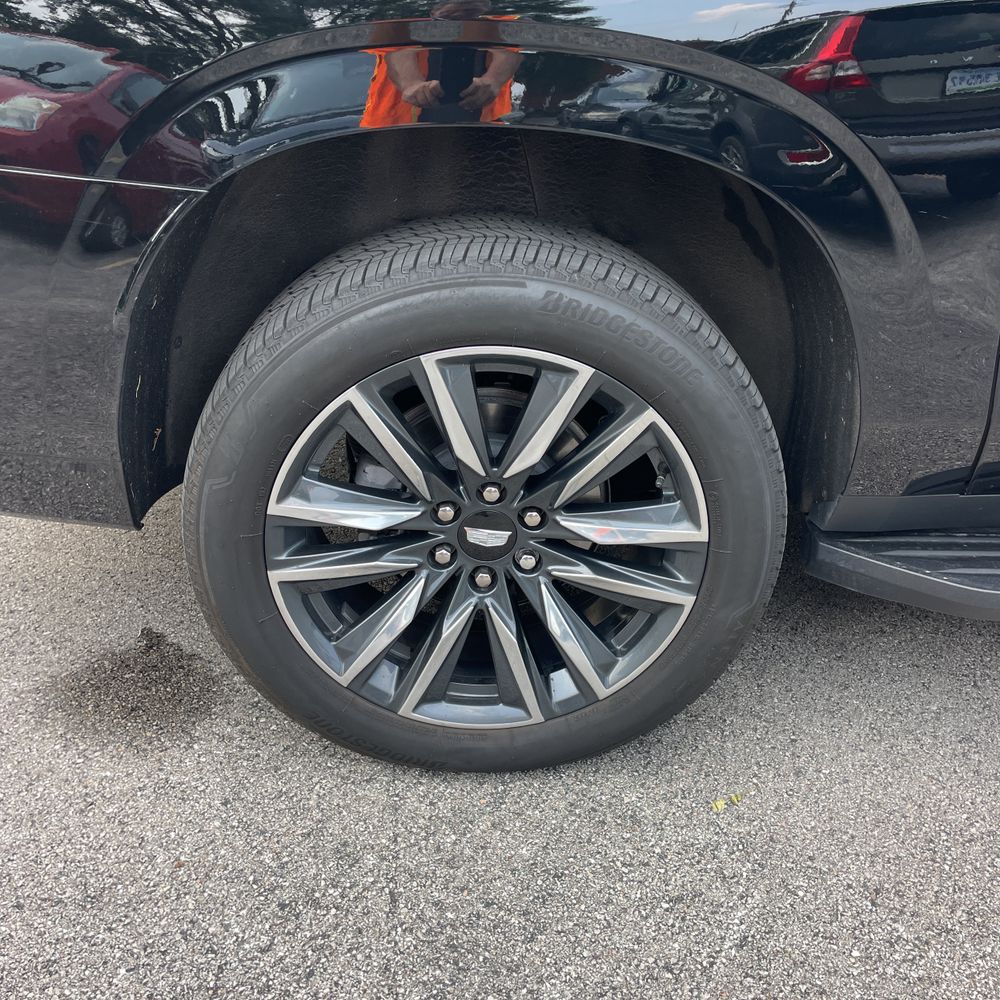 2024 Cadillac Escalade ESV Sport