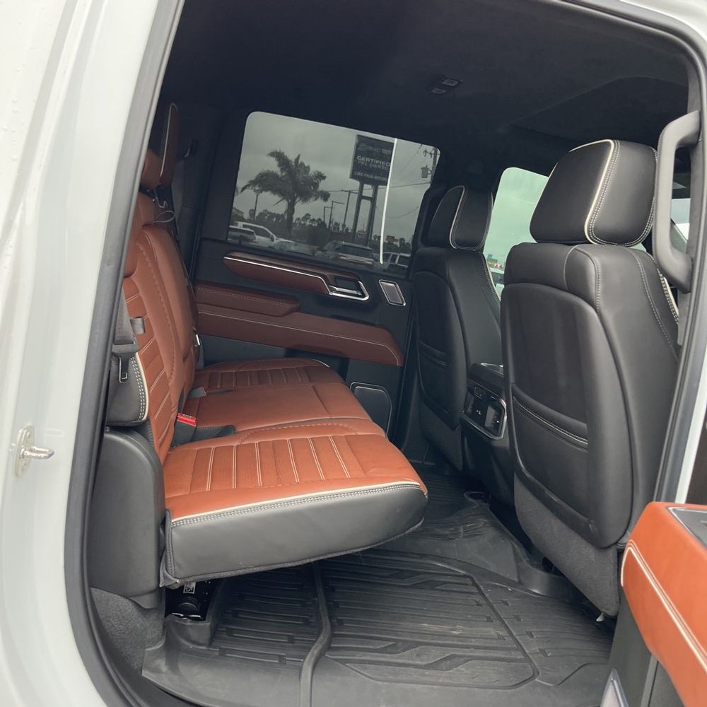 2024 GMC Sierra 3500 Denali Ultimate