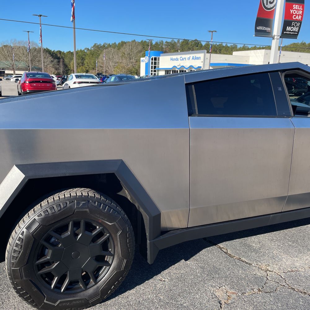 2024 Tesla Cybertruck Base