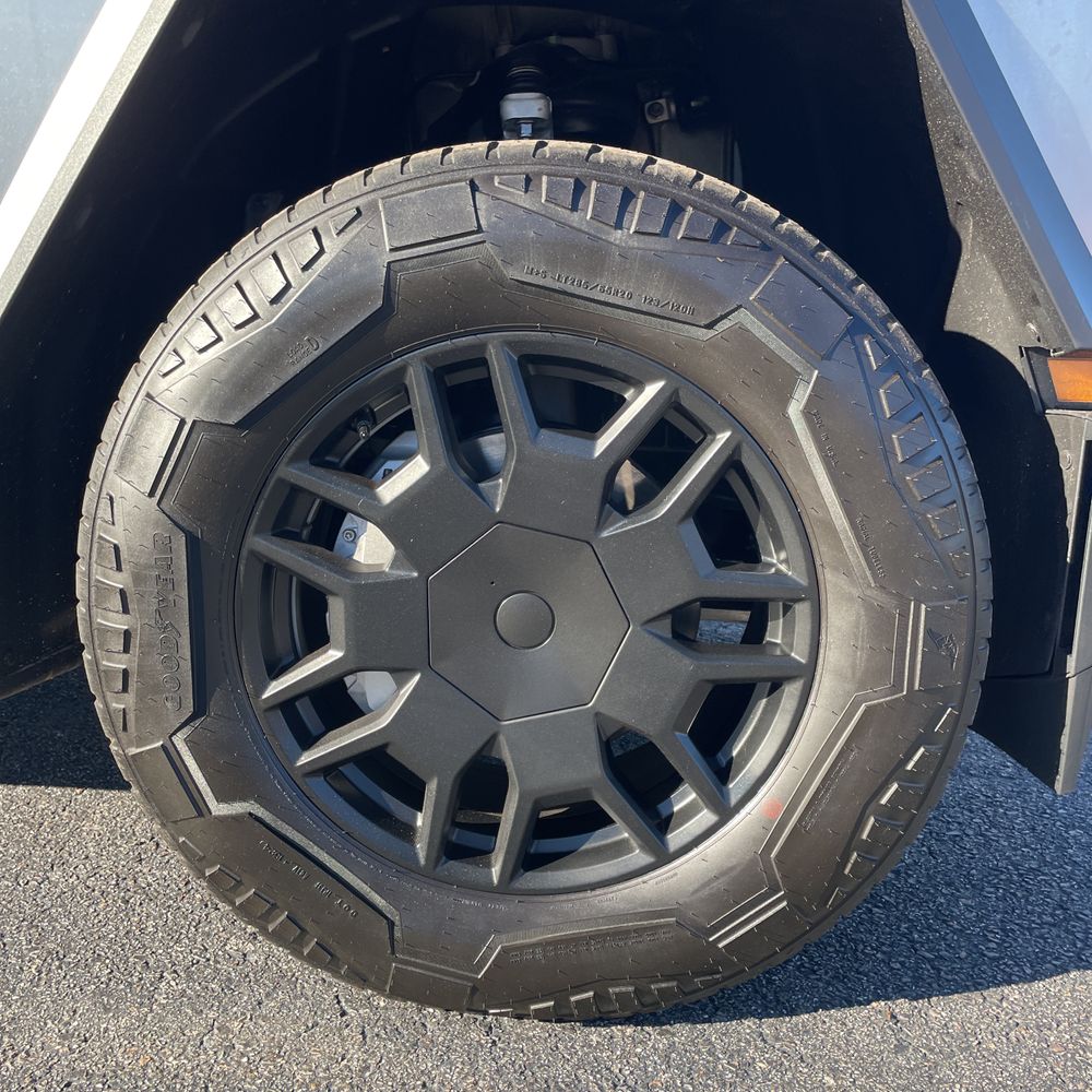 2024 Tesla Cybertruck Base