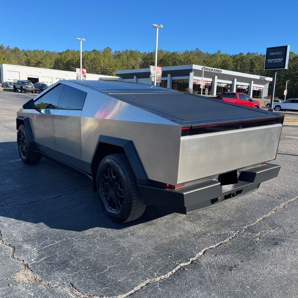 2024 Tesla Cybertruck Base