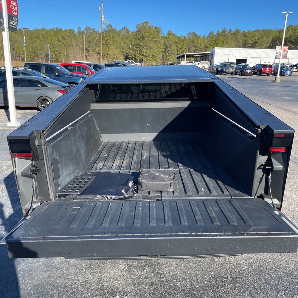 2024 Tesla Cybertruck Base