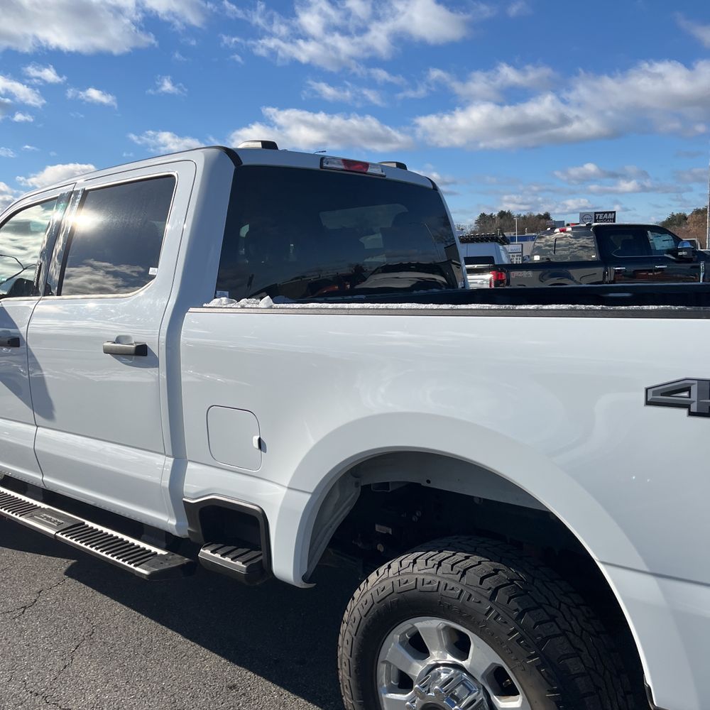2023 Ford F-350 Super Duty XLT