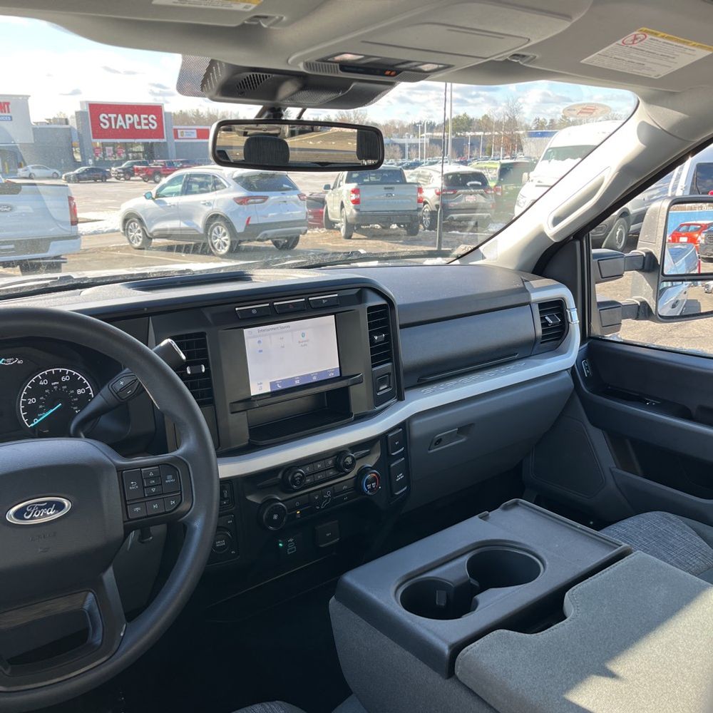 2023 Ford F-350 Super Duty XLT