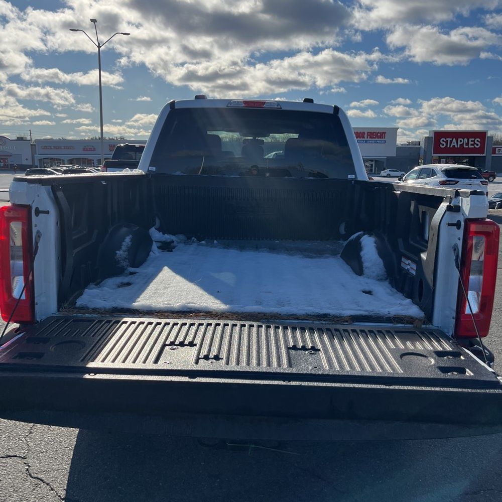2023 Ford F-350 Super Duty XLT
