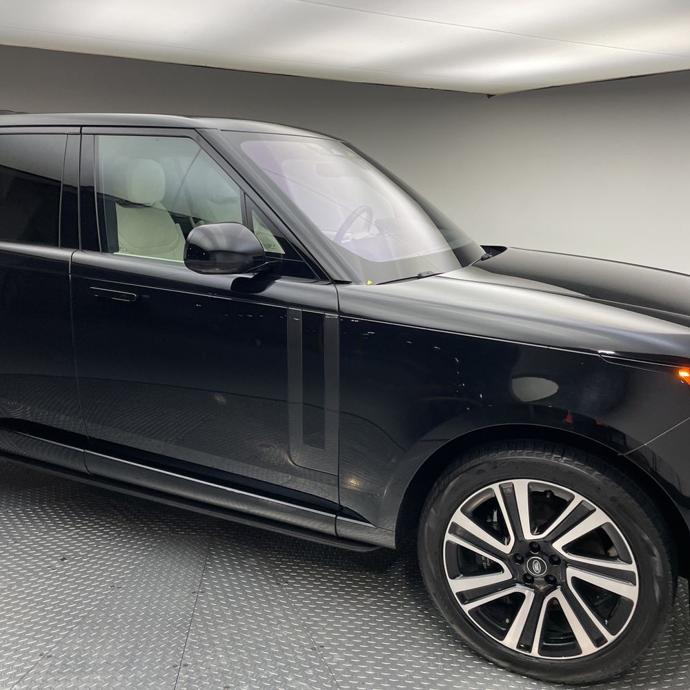 2023 Land Rover Range Rover P530 SE