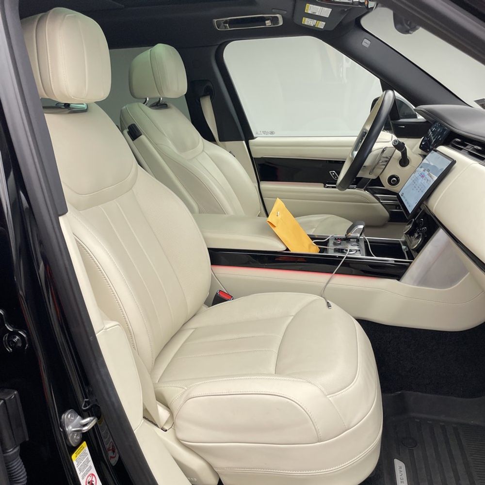2023 Land Rover Range Rover P530 SE