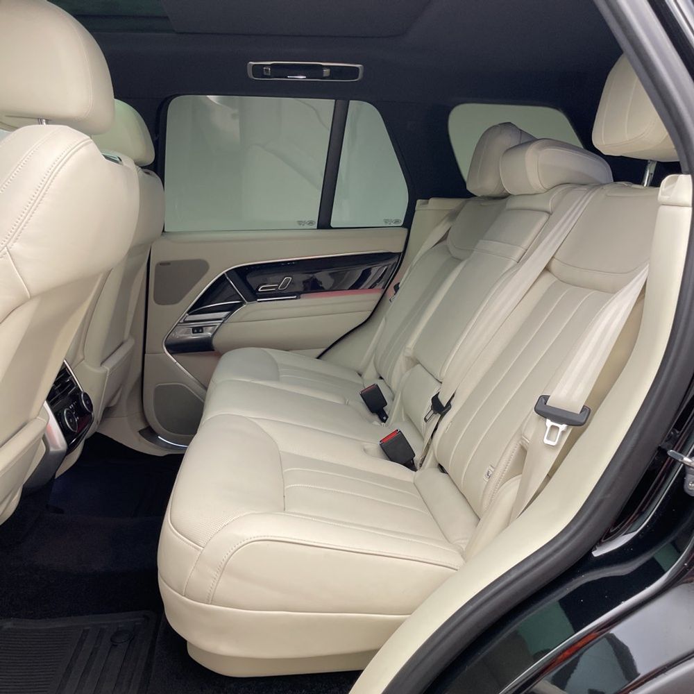2023 Land Rover Range Rover P530 SE