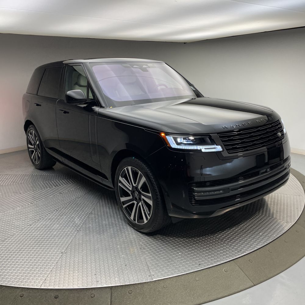 2023 Land Rover Range Rover P530 SE